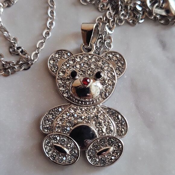 Shining Cubic Zirconia Bear Necklace with Bear Pendant Silver or Golden Plated - Picture 6 of 10